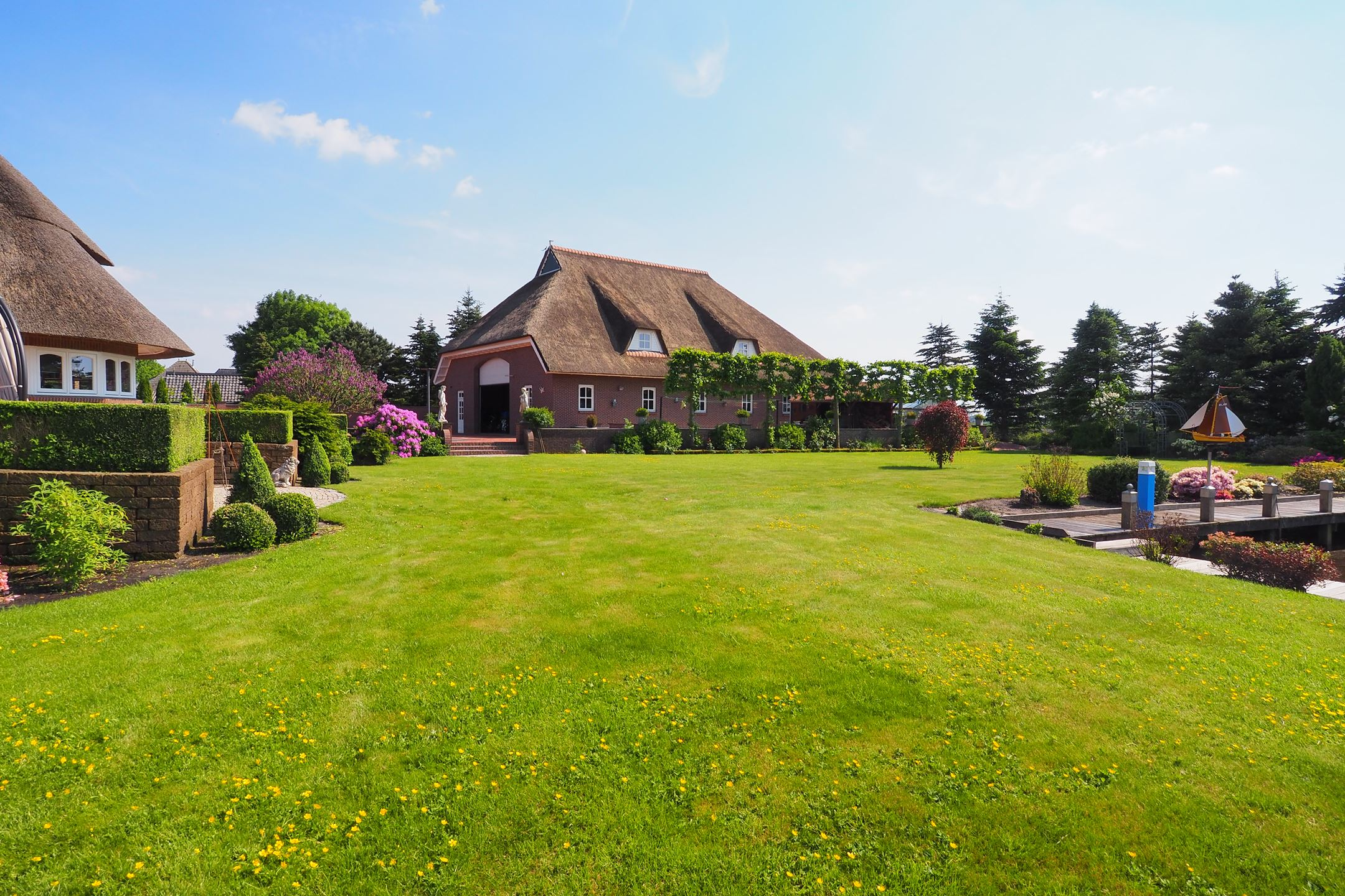 Huis met tuin op Apollolaan 11